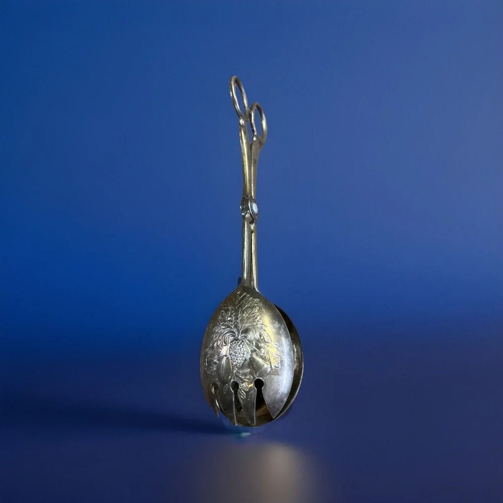 VTG Erles 1779 Silverplated Salad Server Tongs Grape Vine Embossed Made In Italy